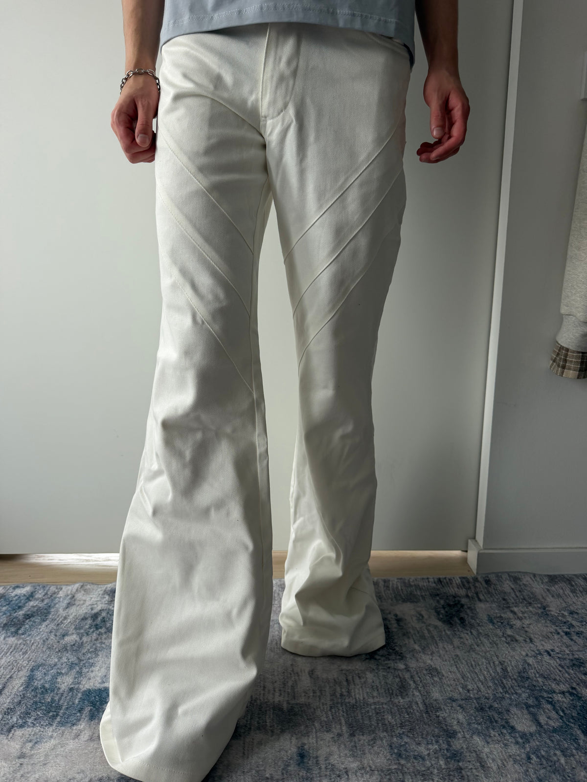 “PANIKA” SPIRAL FLARED DENIM